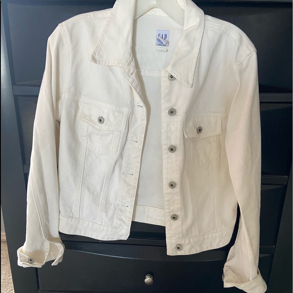 White Gap Jean Jacket